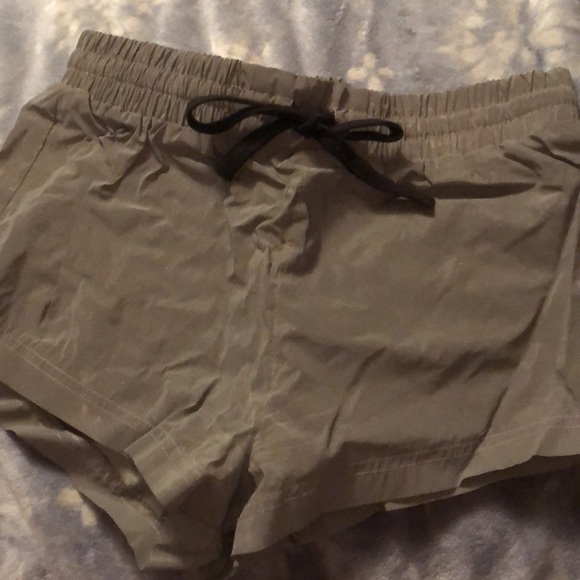 Reflective shorts - Picture 3 of 3